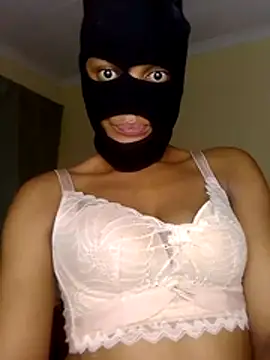 RinaXo1 online show from December 4, 2025, 8:50 pm