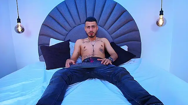 MatthewCullen online show from February 15, 2026, 8:27 pm