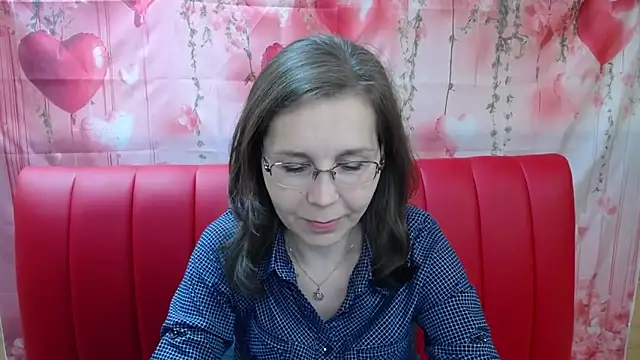 Snapshot of DaisyEdit chatting on April 19, 2026, 5:18 am DaisyEdit online show from April 19, 2026, 5:18 am