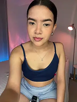 fluffycurls online show from February 19, 2026, 11:28 am