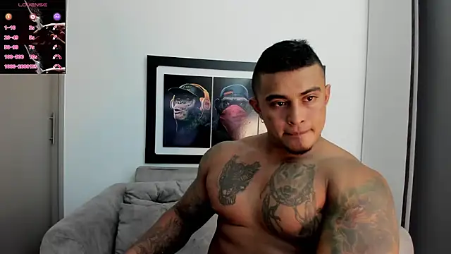 Snapshot of Maxkarther chatting on November 30, 2025, 7:51 pm Maxkarther online show from November 30, 2025, 7:51 pm