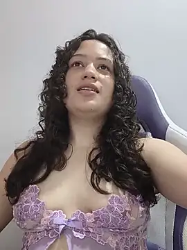 Alana 444 online show from May 26, 2026, 3:46 am