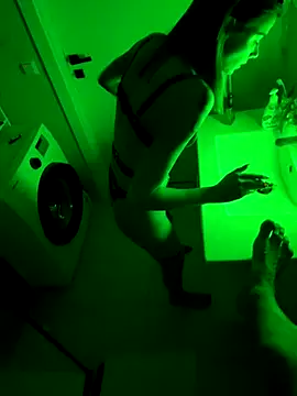 Snapshot of martme69 chatting on December 21, 2025, 4:19 am martme69 online show from December 21, 2025, 4:19 am