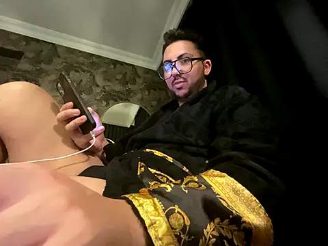 Snapshot of mcylzsd chatting on November 29, 2025, 10:35 pm mcylzsd online show from November 29, 2025, 10:35 pm