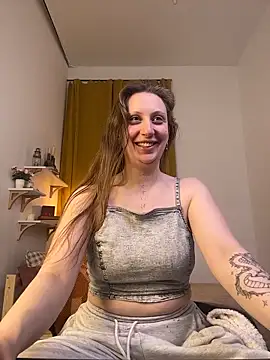 Snapshot of Helga_vibe chatting on April 3, 2026, 5:05 am Helga vibe online show from April 3, 2026, 5:05 am