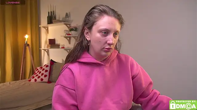 Snapshot of Helga_vibe chatting on June 13, 2026, 1:31 pm Helga vibe online show from June 13, 2026, 1:31 pm