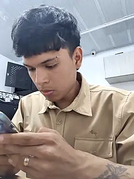 Super boys1 online show from April 22, 2026, 10:11 pm