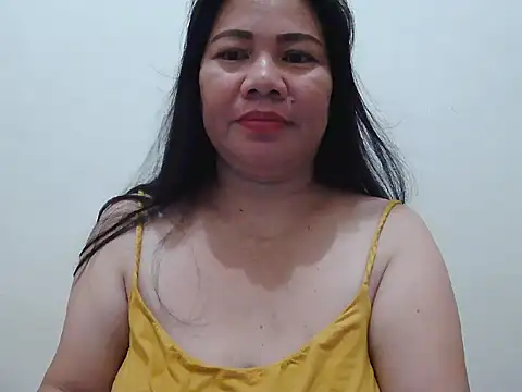 hottiemama69 online show from November 29, 2025, 7:28 pm