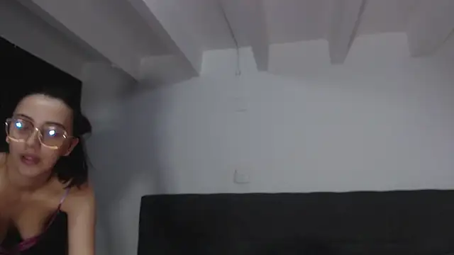 abigail smith15 online show from February 5, 2026, 3:22 am