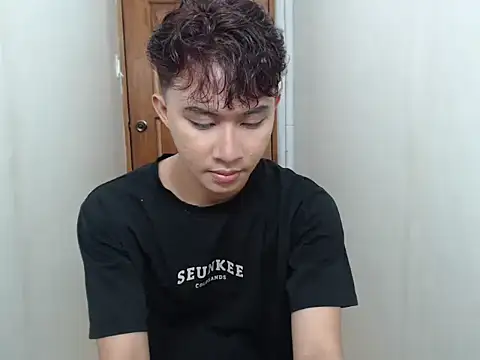 Snapshot of asiantwink0000 chatting on January 19, 2026, 9:13 am asiantwink0000 online show from January 19, 2026, 9:13 am