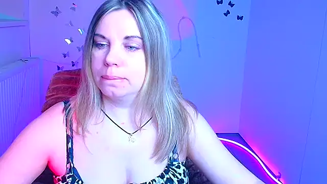 Amanda Swannn online show from April 5, 2026, 5:59 am