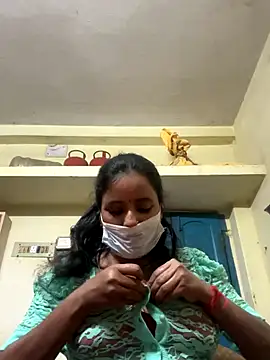 Snapshot of Rima_cam5 chatting on November 30, 2025, 12:42 pm Rima cam5 online show from November 30, 2025, 12:42 pm