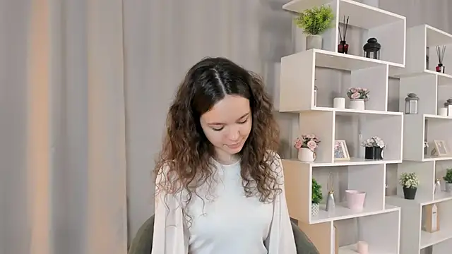 Snapshot of TifanyMeyerott chatting on December 4, 2025, 10:24 am TifanyMeyerott online show from December 4, 2025, 10:24 am