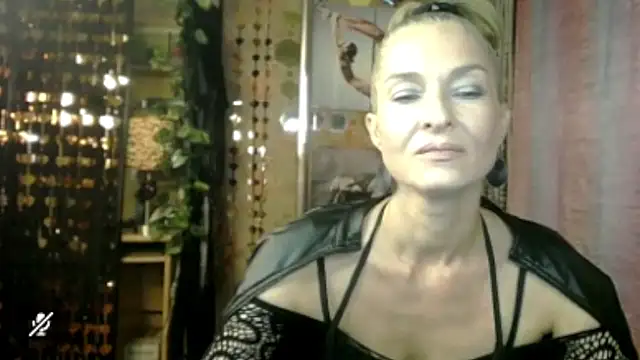 Soniakiss online show from July 6, 2026, 3:03 pm