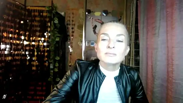 Soniakiss online show from July 28, 2026, 6:20 pm