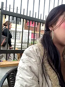 MiaScott Pink online show from December 20, 2025, 6:26 pm