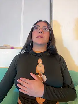 Snapshot of Dafne_se chatting on February 12, 2026, 12:05 am Dafne se online show from February 12, 2026, 12:05 am