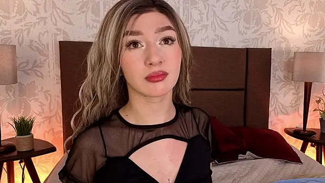 Snapshot of Paolagh_ chatting on February 28, 2026, 3:40 am Paolagh online show from February 28, 2026, 3:40 am