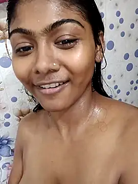 Cute diya023 online show from May 18, 2026, 7:03 am