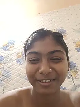 Snapshot of Cute_diya023 chatting on July 1, 2026, 5:42 am Cute diya023 online show from July 1, 2026, 5:42 am