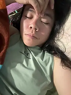 xxdreamgirl69 online show from March 21, 2026, 12:32 pm