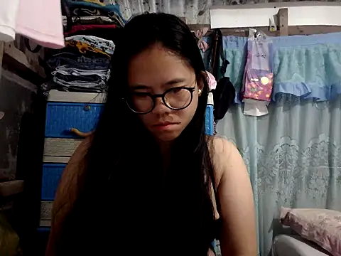 xxdreamgirl69 online show from April 10, 2026, 10:25 pm