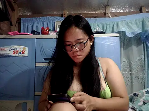 xxdreamgirl69 online show from July 17, 2026, 12:39 am