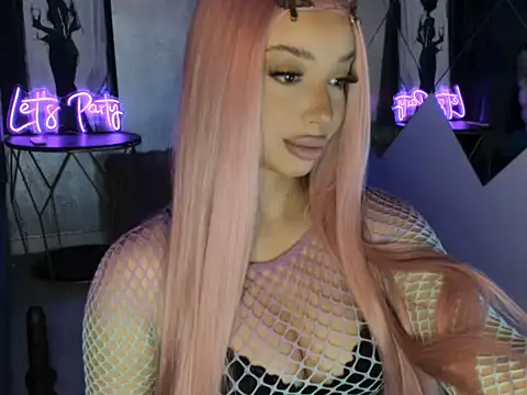 Snapshot of IsabelleJoo chatting on December 3, 2025, 10:13 am IsabelleJoo online show from December 3, 2025, 10:13 am