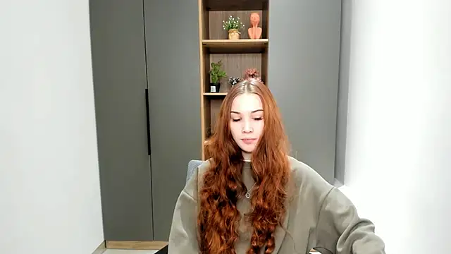 Snapshot of ElizaHunkins chatting on November 30, 2025, 8:29 am ElizaHunkins online show from November 30, 2025, 8:29 am