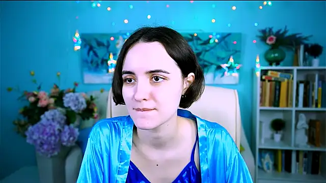 KateWillows online show from March 4, 2026, 4:07 am