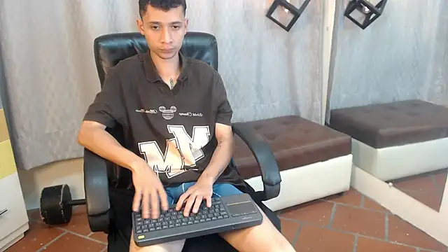 LucassSmith11 online show from June 2, 2026, 3:52 am