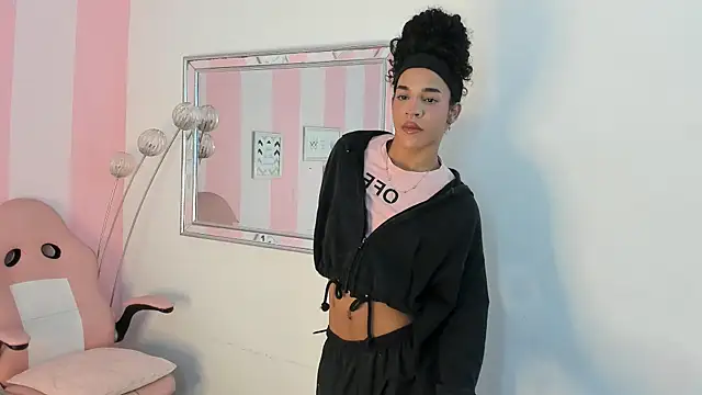 Amaia Monroe online show from February 16, 2026, 9:27 am