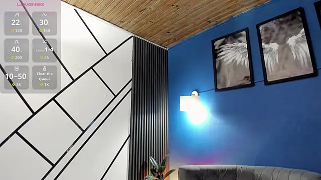 Sky Rivers online show from December 18, 2025, 4:40 am