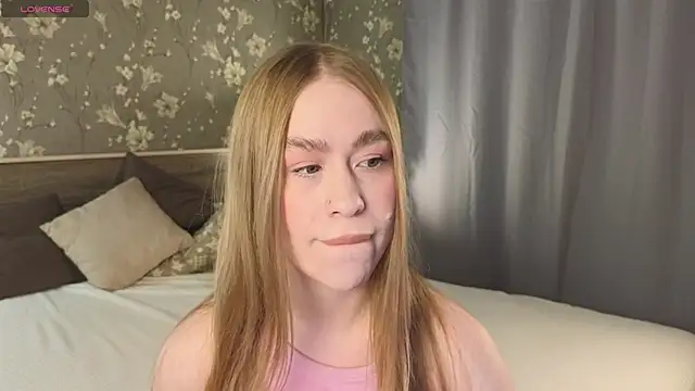 Snapshot of Lolly_Kittyy chatting on December 1, 2025, 1:05 pm Lolly Kittyy online show from December 1, 2025, 1:05 pm