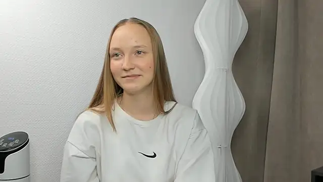 Snapshot of BibiStapler chatting on November 29, 2025, 10:18 am BibiStapler online show from November 29, 2025, 10:18 am