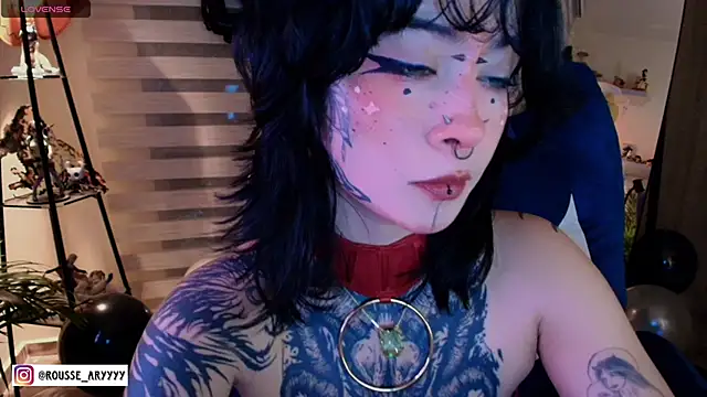 Snapshot of AryRousse chatting on May 7, 2026, 6:41 am AryRousse online show from May 7, 2026, 6:41 am