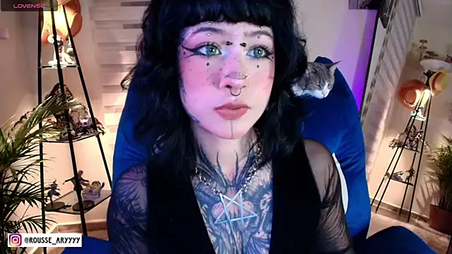 Snapshot of AryRousse chatting on May 27, 2026, 2:41 am AryRousse online show from May 27, 2026, 2:41 am