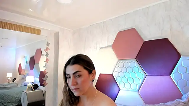 AriaRous online show from January 31, 2026, 7:11 pm