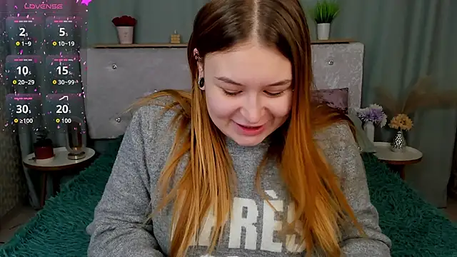 MilanaXHoney online show from February 26, 2026, 1:04 am