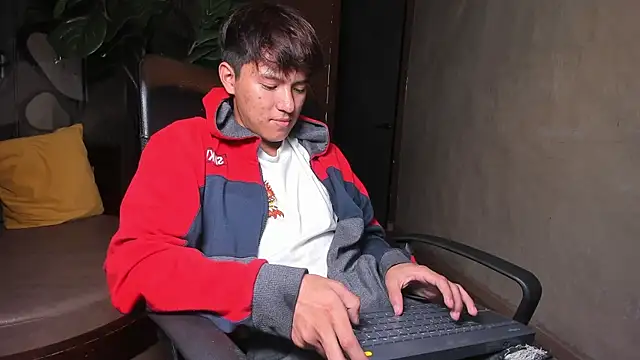 isaac grimm online show from February 19, 2026, 5:25 am