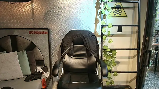 isaac grimm online show from March 5, 2026, 4:25 pm