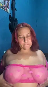 Kittysweet2001 online show from May 15, 2026, 4:41 am