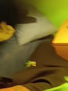 Snapshot of RusKes chatting on December 5, 2025, 8:23 am RusKes online show from December 5, 2025, 8:23 am