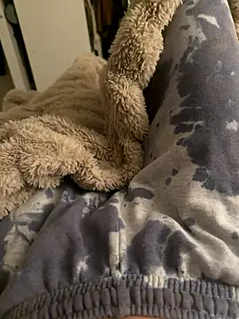 Snapshot of ResponsibleAir2 chatting on November 30, 2025, 10:41 am ResponsibleAir2 online show from November 30, 2025, 10:41 am