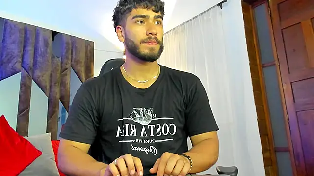 Snapshot of Franco_banderas chatting on July 2, 2026, 3:23 am Franco banderas online show from July 2, 2026, 3:23 am