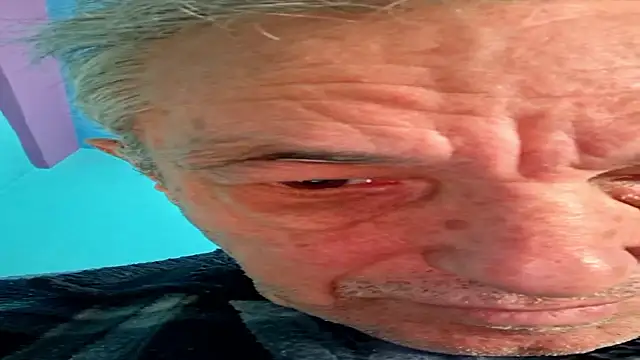 mikel48  online show from December 1, 2025, 12:10 pm