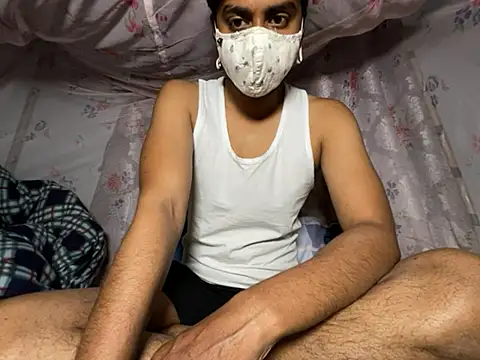 Snapshot of hunterboy2001 chatting on March 3, 2026, 8:26 pm hunterboy2001 online show from March 3, 2026, 8:26 pm