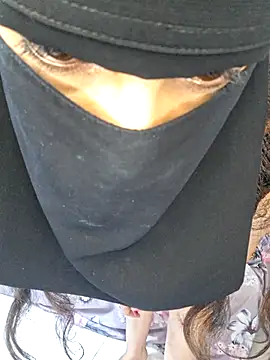 deva-sexy online show from December 16, 2025, 9:42 pm