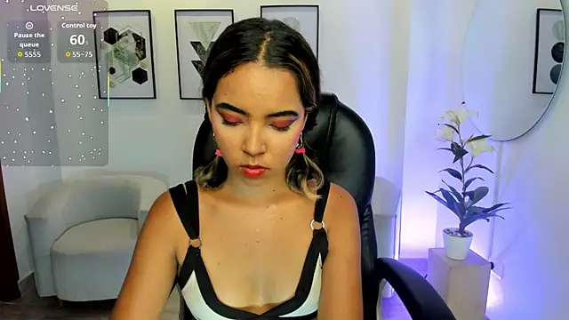 Snapshot of alana_martiins chatting on March 29, 2026, 7:36 pm alana martiins online show from March 29, 2026, 7:36 pm