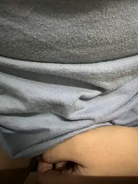 Snapshot of hiiiizzzz chatting on February 2, 2026, 11:42 am hiiiizzzz online show from February 2, 2026, 11:42 am